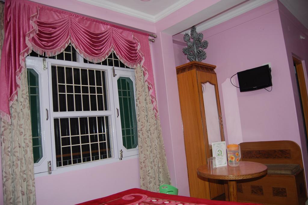 Hotel Ashish Inn Kandaghat Room photo