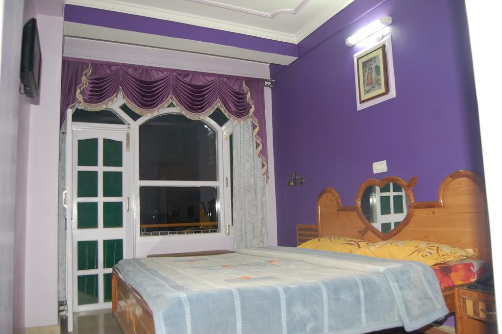Hotel Ashish Inn Kandaghat Room photo